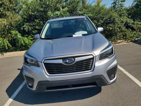 Used 2021 Subaru Forester Premium AWD/4WD image 2
