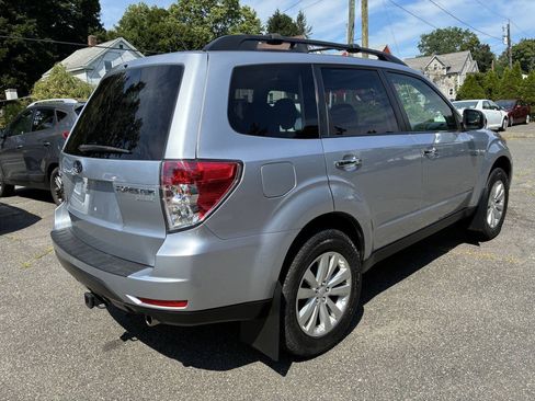 Used 2013 Subaru Forester 2.5X Premium AWD/4WD image 5