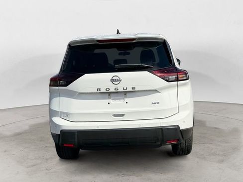 Used 2024 Nissan Rogue S AWD/4WD image 4
