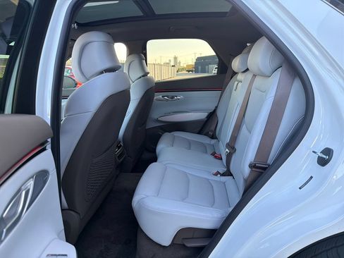 Certified 2026 Genesis GV70 2.5T Advanced AWD/4WD image 11
