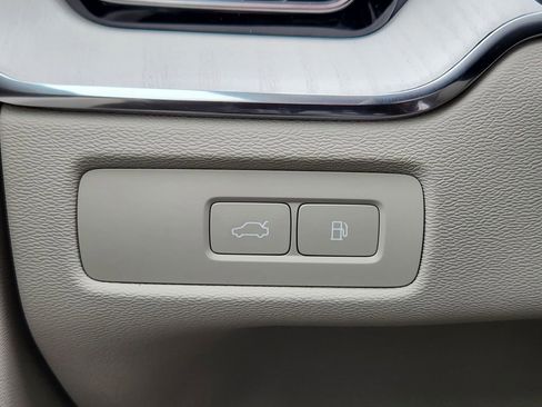 New 2026 Volvo XC60 T8 Ultra w/ Protection Package Premier image 11