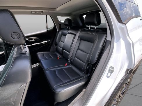 Used 2022 GMC Terrain SLT w/ Infotainment Package II FWD image 20