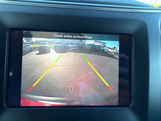 Used 2019 Jeep Cherokee Latitude w/ Cold Weather Group FWD image 16