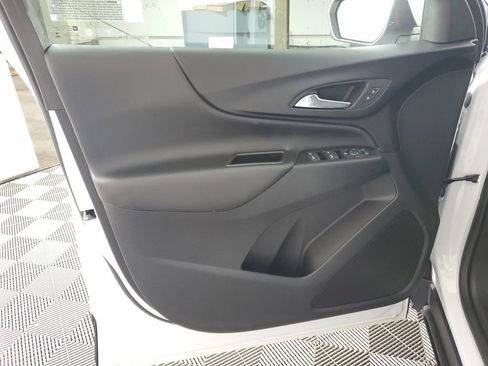 Used 2022 Chevrolet Equinox LT image 26