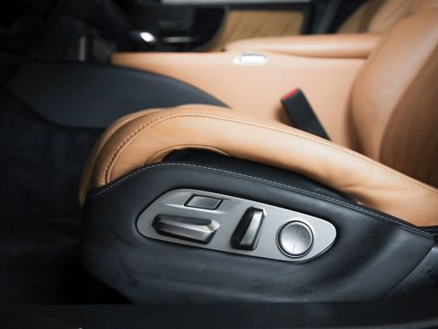 Used 2022 Lexus LS 500 w/ Interior Upgrade Package image 21