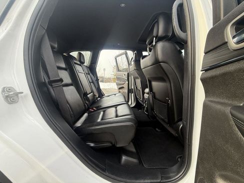 Used 2021 Jeep Grand Cherokee Limited AWD/4WD image 24