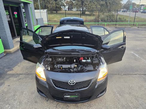 Used 2012 Toyota Yaris Sedan image 34