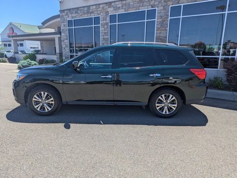 Used 2020 Nissan Pathfinder SL w/ Cargo Package AWD/4WD image 2