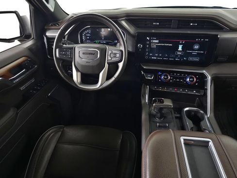 Used 2022 GMC Sierra 1500 Denali w/ Technology Package AWD/4WD image 18