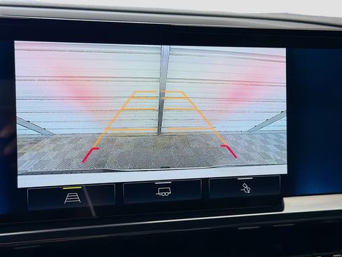 Used 2023 Chevrolet Silverado 1500 RST w/ Convenience Package II image 16