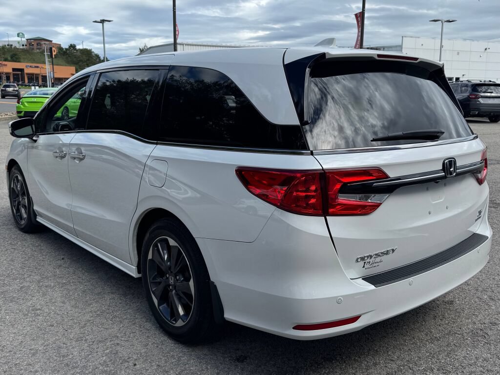 Used 2021 Honda Odyssey Elite image 5