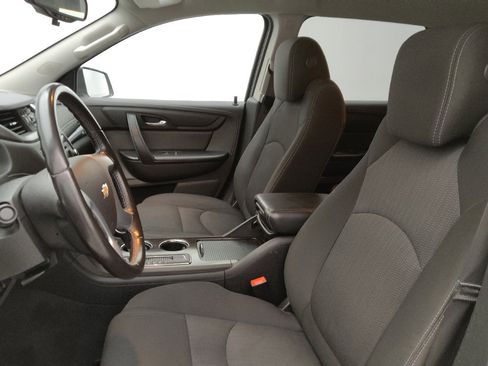 Used 2017 Chevrolet Traverse LT FWD image 17
