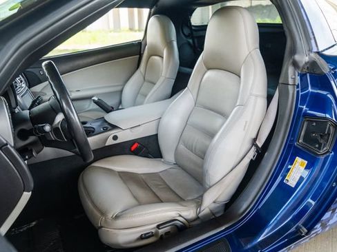 Used 2006 Chevrolet Corvette Coupe w/ Preferred Equipment Group image 4