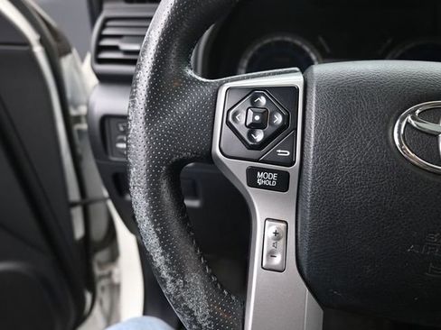 Used 2017 Toyota 4Runner Limited image 34