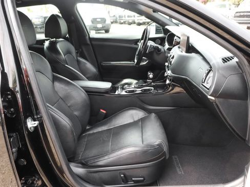 Used 2023 Kia Stinger GT-Line w/ Sun & Sound Package RWD image 40
