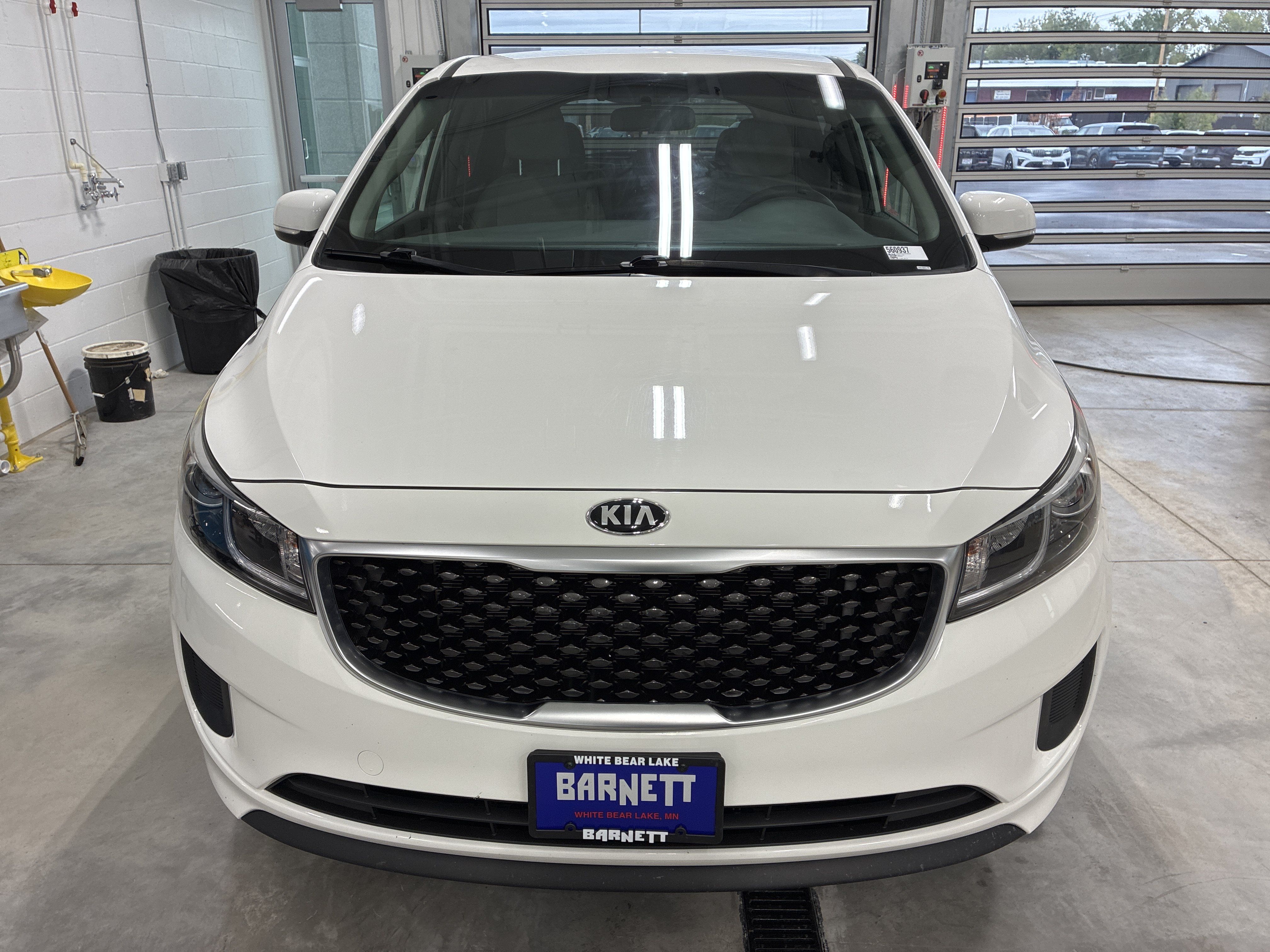 Used 2018 Kia Sedona LX FWD image 6