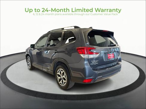 Used 2021 Subaru Forester Premium AWD/4WD image 5