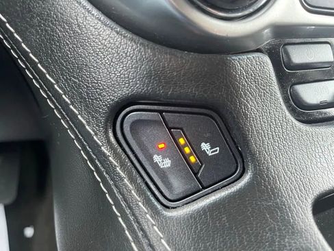 Used 2018 Chevrolet Tahoe LT w/ LT Signature Package image 33