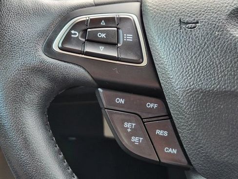 Used 2021 Ford EcoSport Titanium FWD image 29
