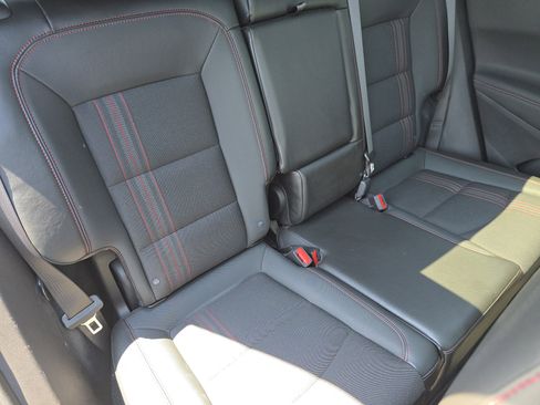 Used 2023 Chevrolet Equinox RS FWD image 22