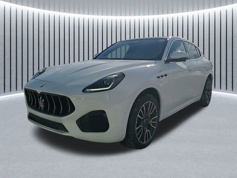 Certified 2024 Maserati Grecale GT image 17