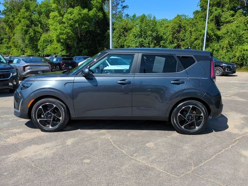 Certified 2023 Kia Soul EX image 8