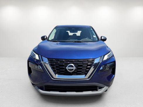Used 2023 Nissan Rogue S FWD image 2