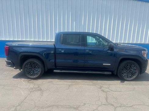 Used 2020 GMC Sierra 1500 Elevation w/ Elevation Convenience Package AWD/4WD image 1