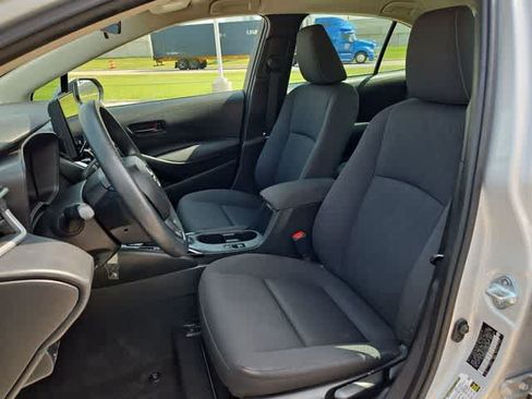 Used 2024 Toyota Corolla LE FWD image 14