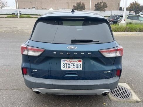 Used 2020 Ford Escape SE image 6
