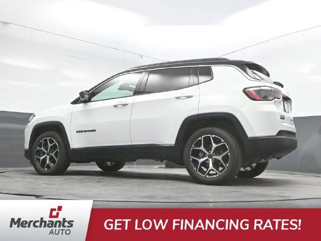 Used 2025 Jeep Compass Limited AWD/4WD image 35