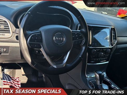 Used 2020 Jeep Grand Cherokee Altitude AWD/4WD image 15