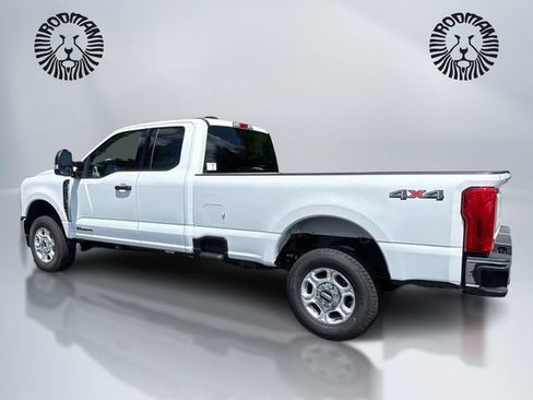 New 2026 Ford F250 XLT w/ Snow Plow Prep Package AWD/4WD image 9