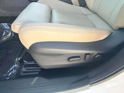 Certified 2025 Subaru Legacy Limited AWD/4WD image 20