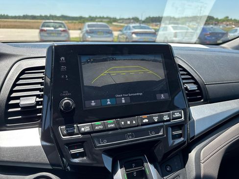 Used 2019 Honda Odyssey EX-L image 16