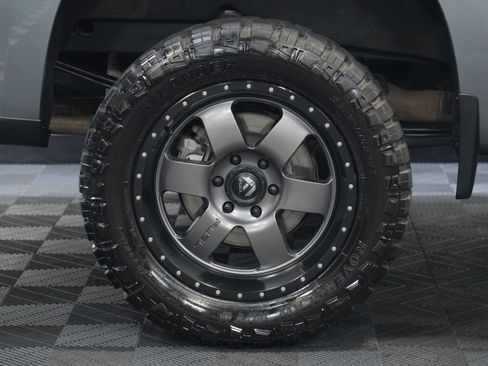 Used 2020 Chevrolet Silverado 1500 LT Trail Boss AWD/4WD image 52