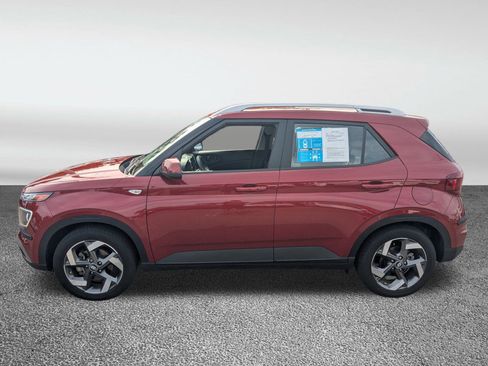 Certified 2024 Hyundai Venue Limited image 6