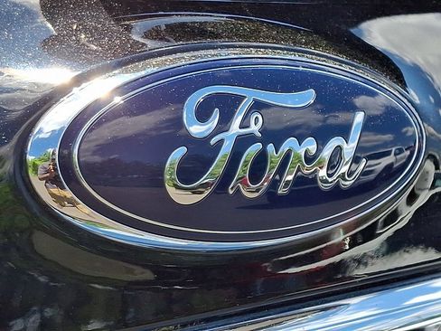 Used 2016 Ford Explorer XLT AWD/4WD image 29