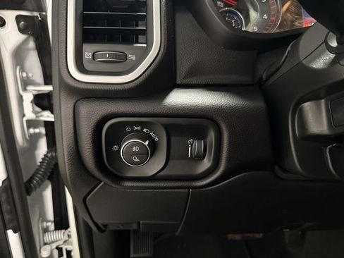 Used 2024 RAM 2500 Big Horn w/ Off Road Package image 18