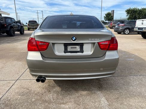 Used 2009 BMW 328i Sedan RWD image 6