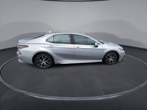 Certified 2024 Toyota Camry SE FWD image 9