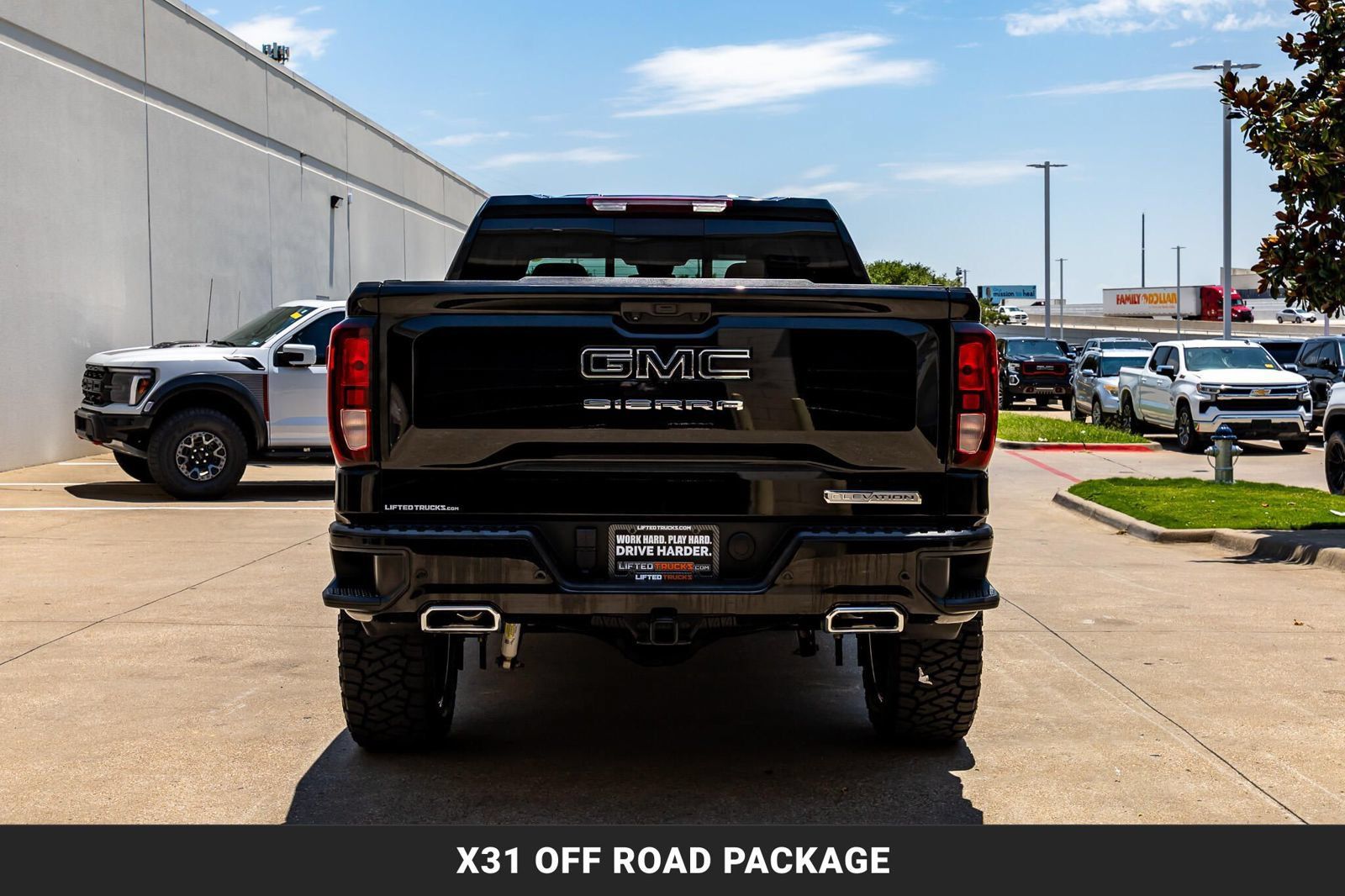 Used 2025 GMC Sierra 1500 Elevation w/ Elevation Premium Package AWD/4WD image 8