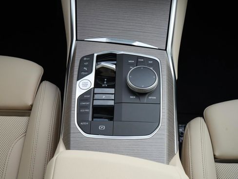 New 2025 BMW 330i xDrive Sedan w/ Premium Package image 22