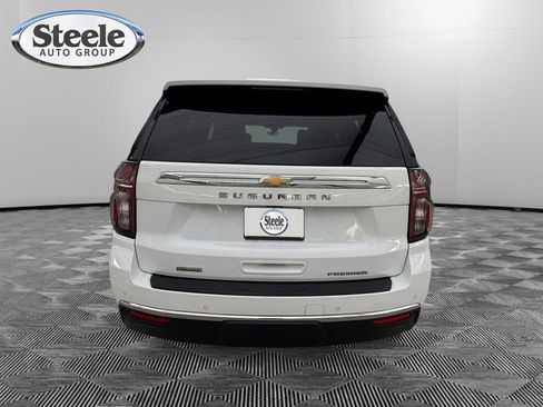 Used 2022 Chevrolet Suburban Premier w/ Premium Package image 4