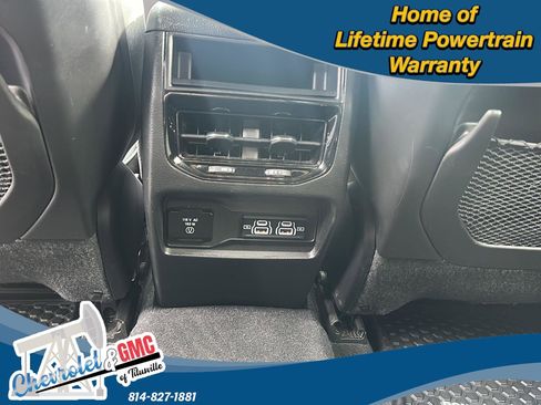 Used 2023 Jeep Grand Cherokee Altitude AWD/4WD image 16
