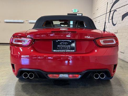 Used 2017 FIAT 124 Spider Abarth image 9