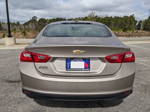 Used 2025 Chevrolet Malibu LT image 16