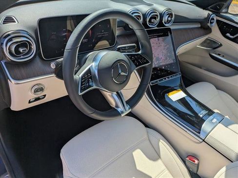 Used 2025 Mercedes-Benz C 300 Sedan image 3