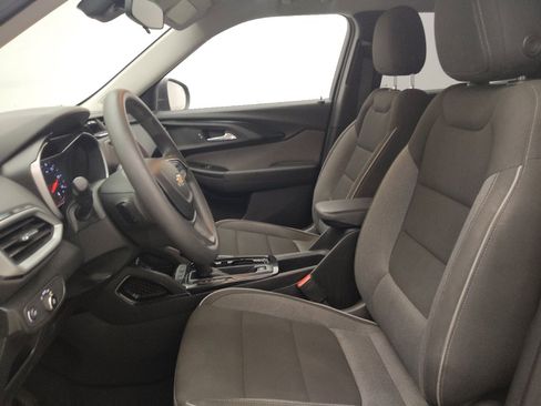 Used 2021 Chevrolet TrailBlazer LS FWD image 17