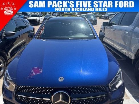 Used 2020 Mercedes-Benz GLC 300 4MATIC image 2